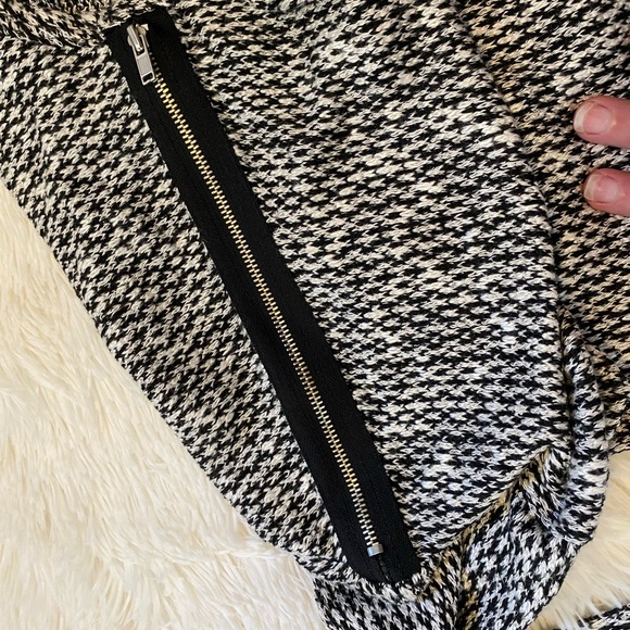 💜 Mystree Lightweight Pullover Sweater Zipper Detailed Shoulder 💜 3 for $20 - Picture 7 of 7